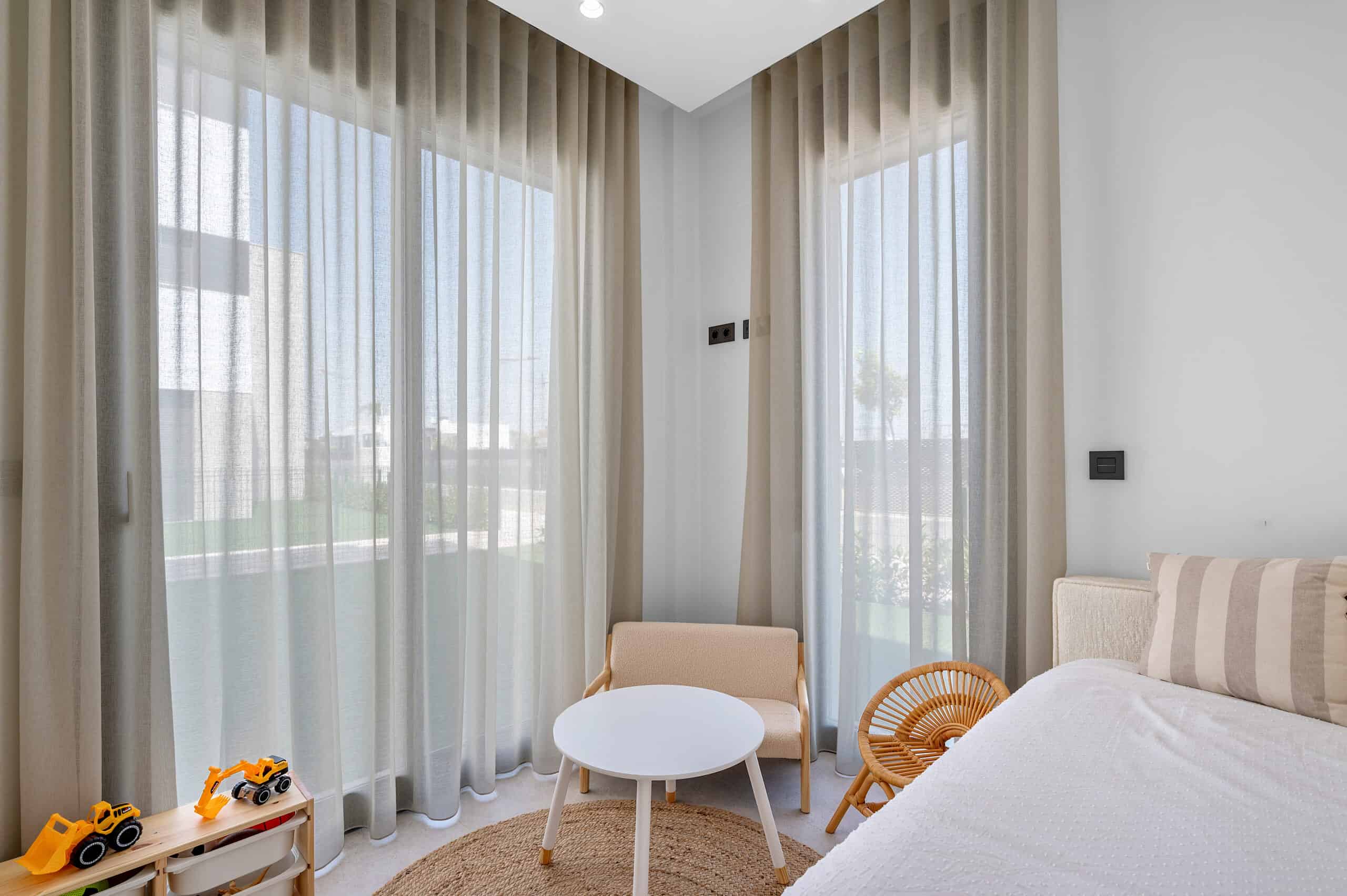 Bedroom with Sofabed corner window