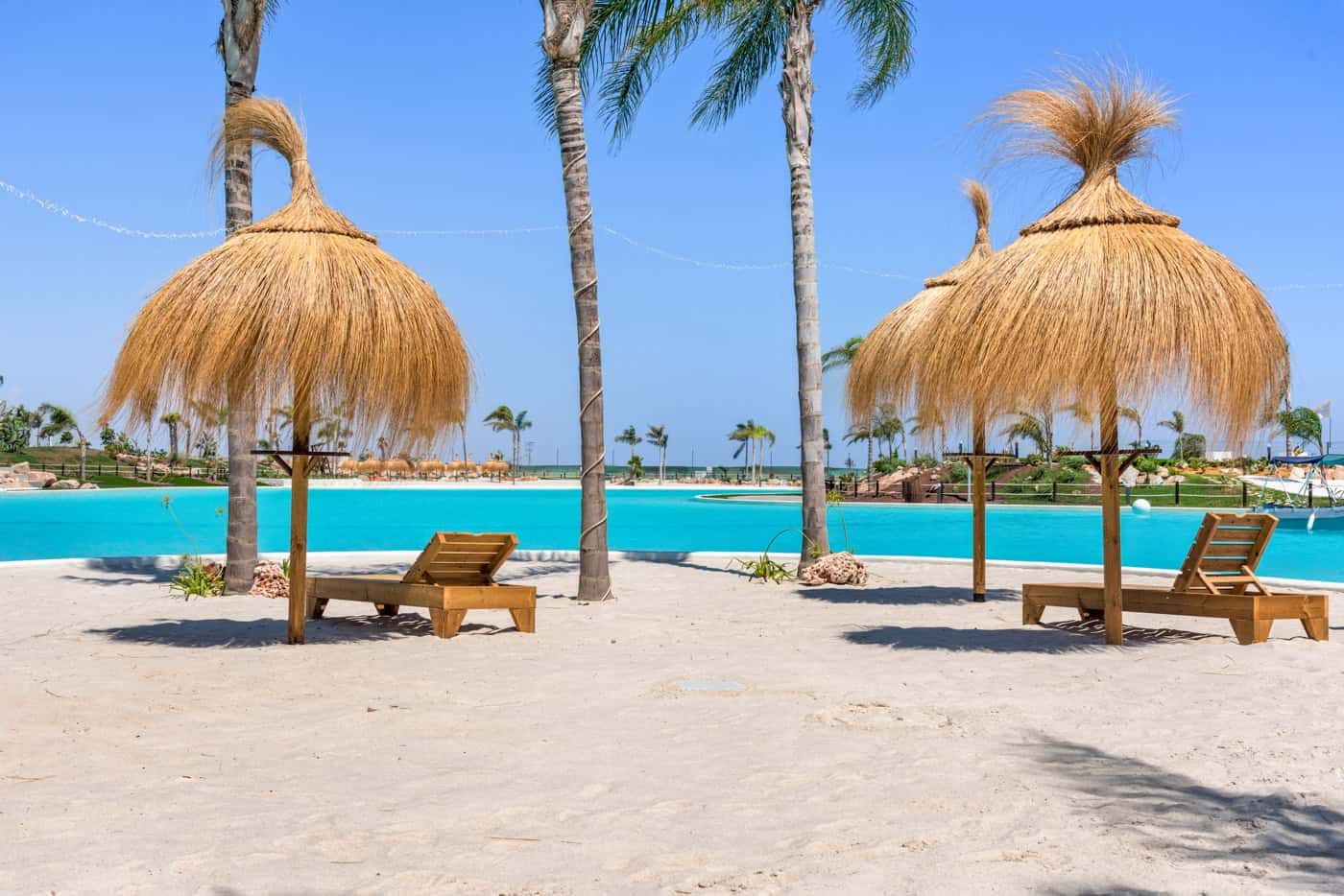 Lagoon sunbeds